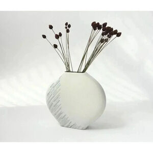 Retro Style Vintage Brustroke Patterened White Ceramic Vase
